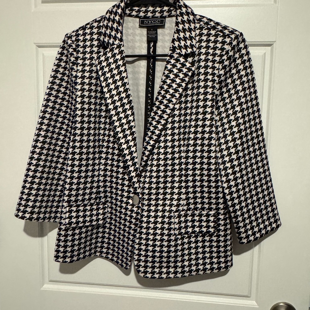NYC Women's Black and White Houndstooth Blazer